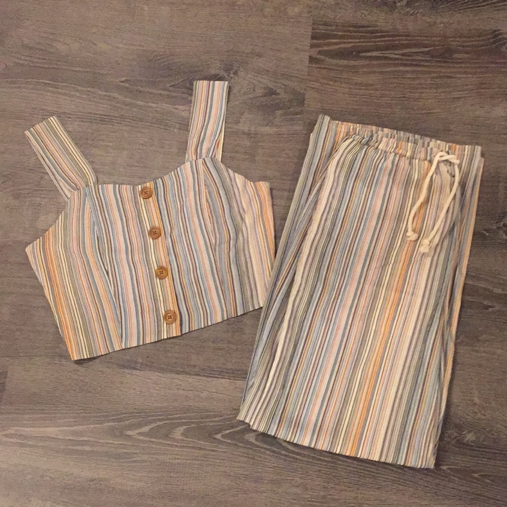 NWT adorable crop shirt and pants set